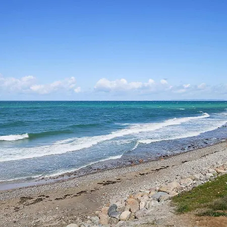 6 Person In Gilleleje-by Traum *